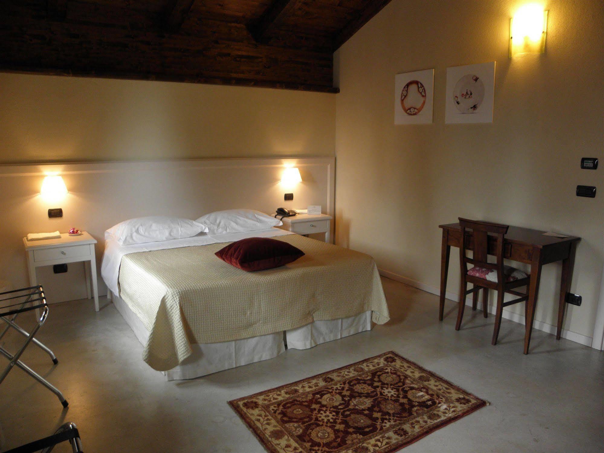 Albergo Della Ceramica Villanova Mondovì Eksteriør billede
