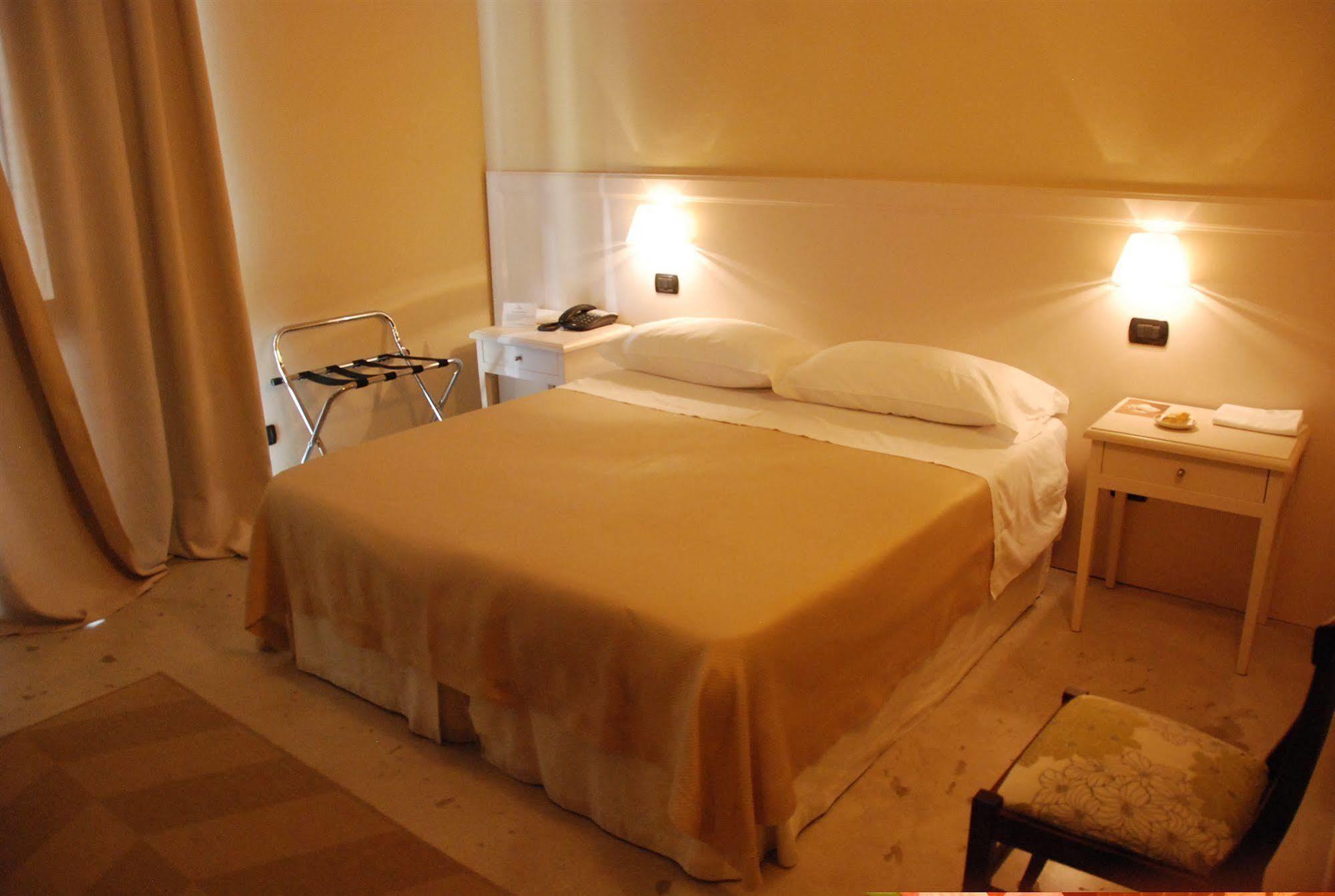 Albergo Della Ceramica Villanova Mondovì Eksteriør billede